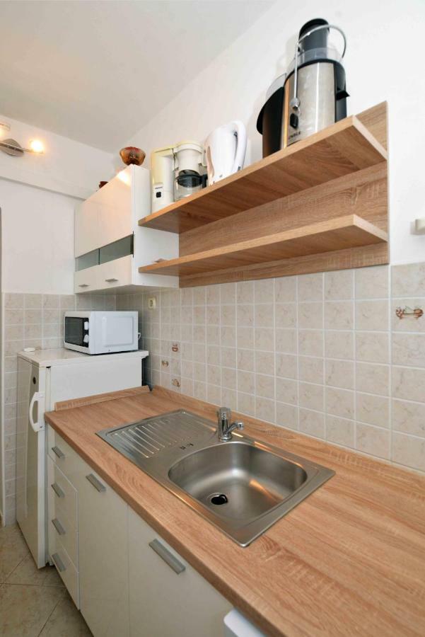 Apartmani Dora Μούρτερ Εξωτερικό φωτογραφία