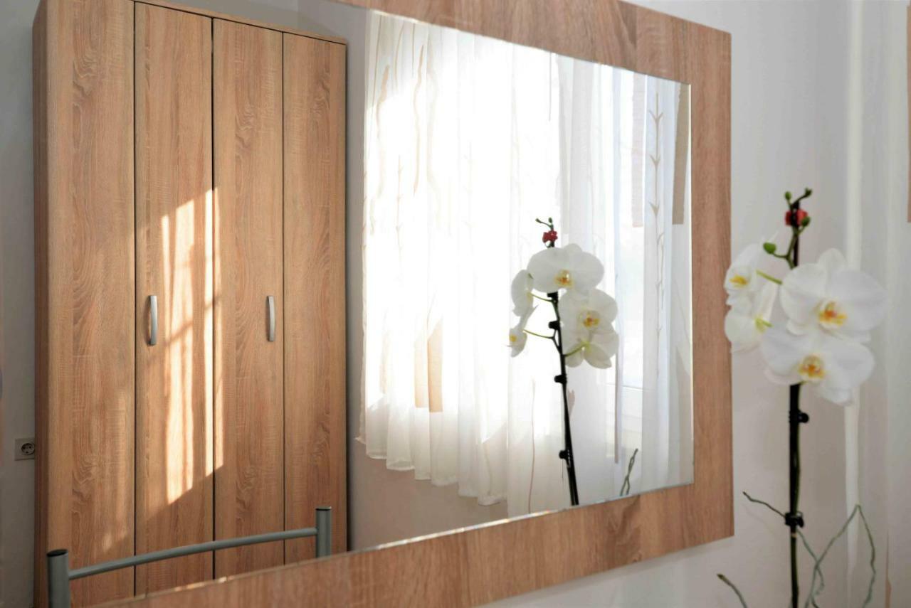 Apartmani Dora Μούρτερ Εξωτερικό φωτογραφία